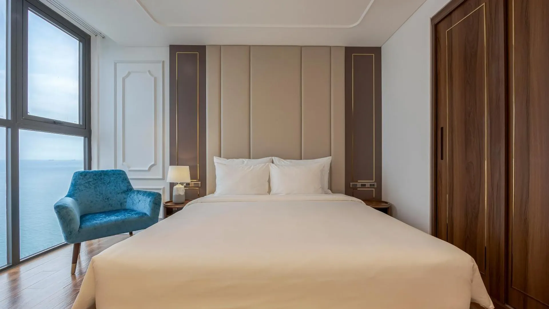 Oyster Bay Hotel Vung Tau 4*,  Vietnam