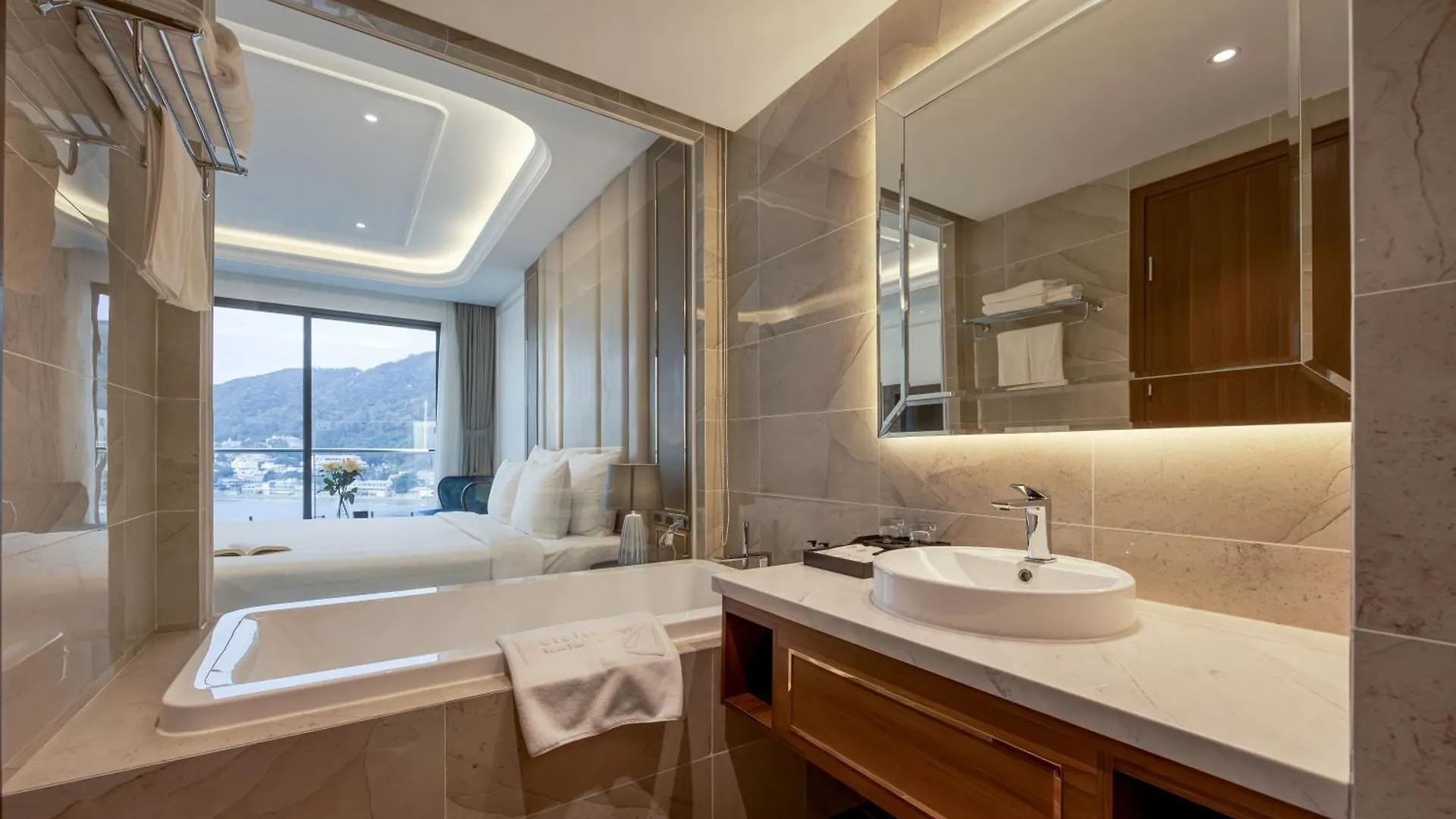 Oyster Bay Hotel Vung Tau 4*,