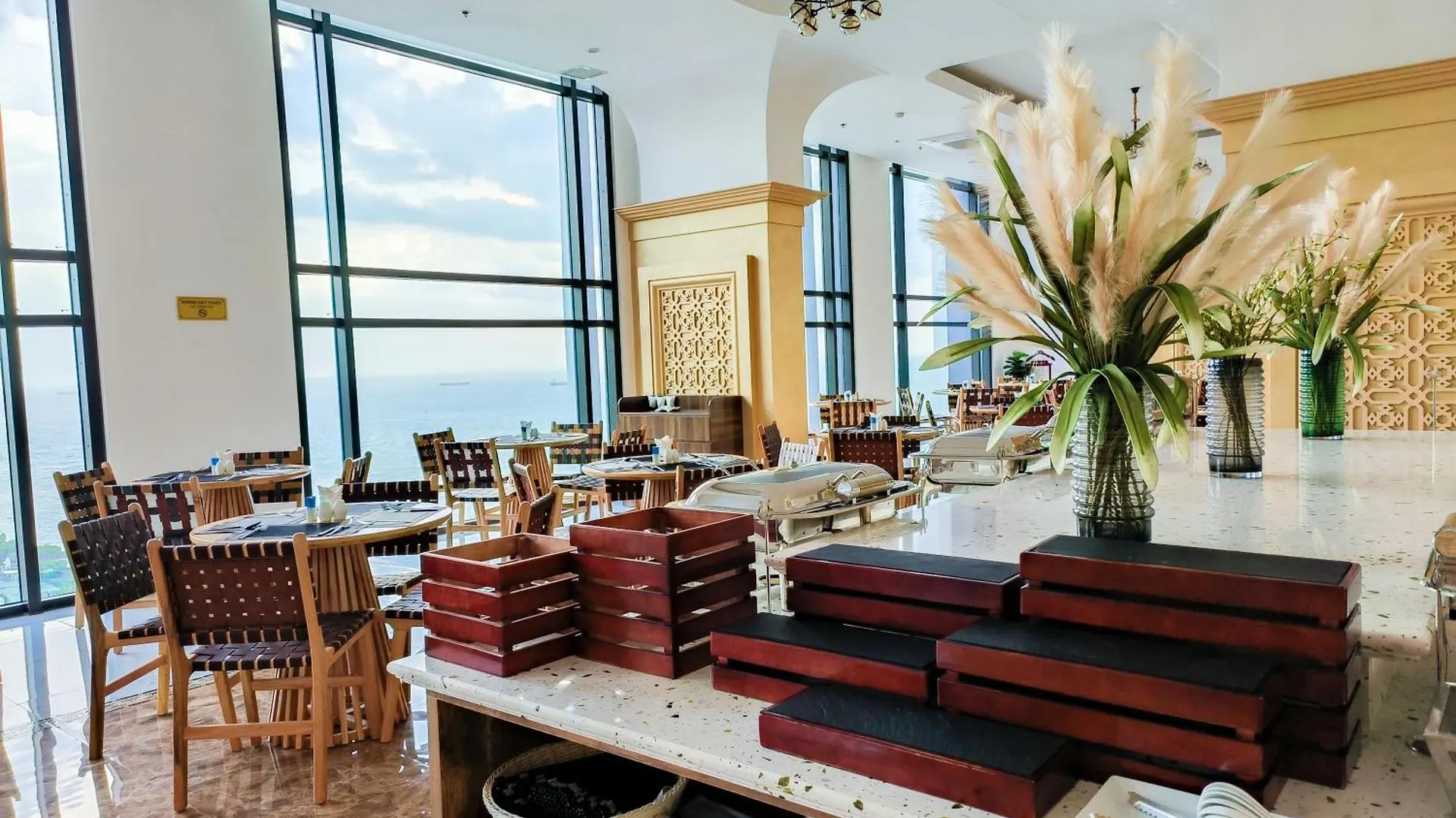Oyster Bay Hotel Vung Tau