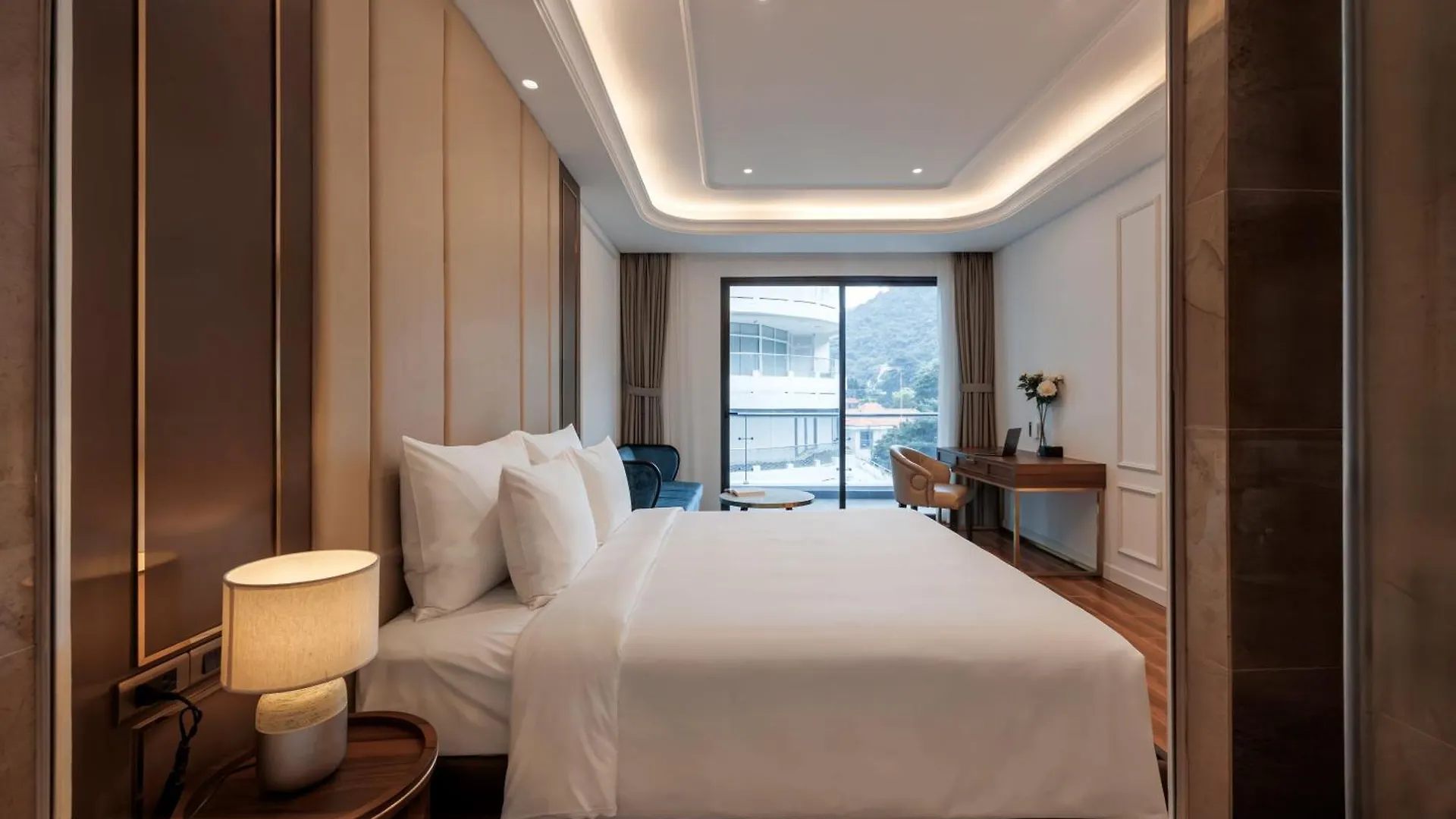 Oyster Bay Hotel Vung Tau 4*,