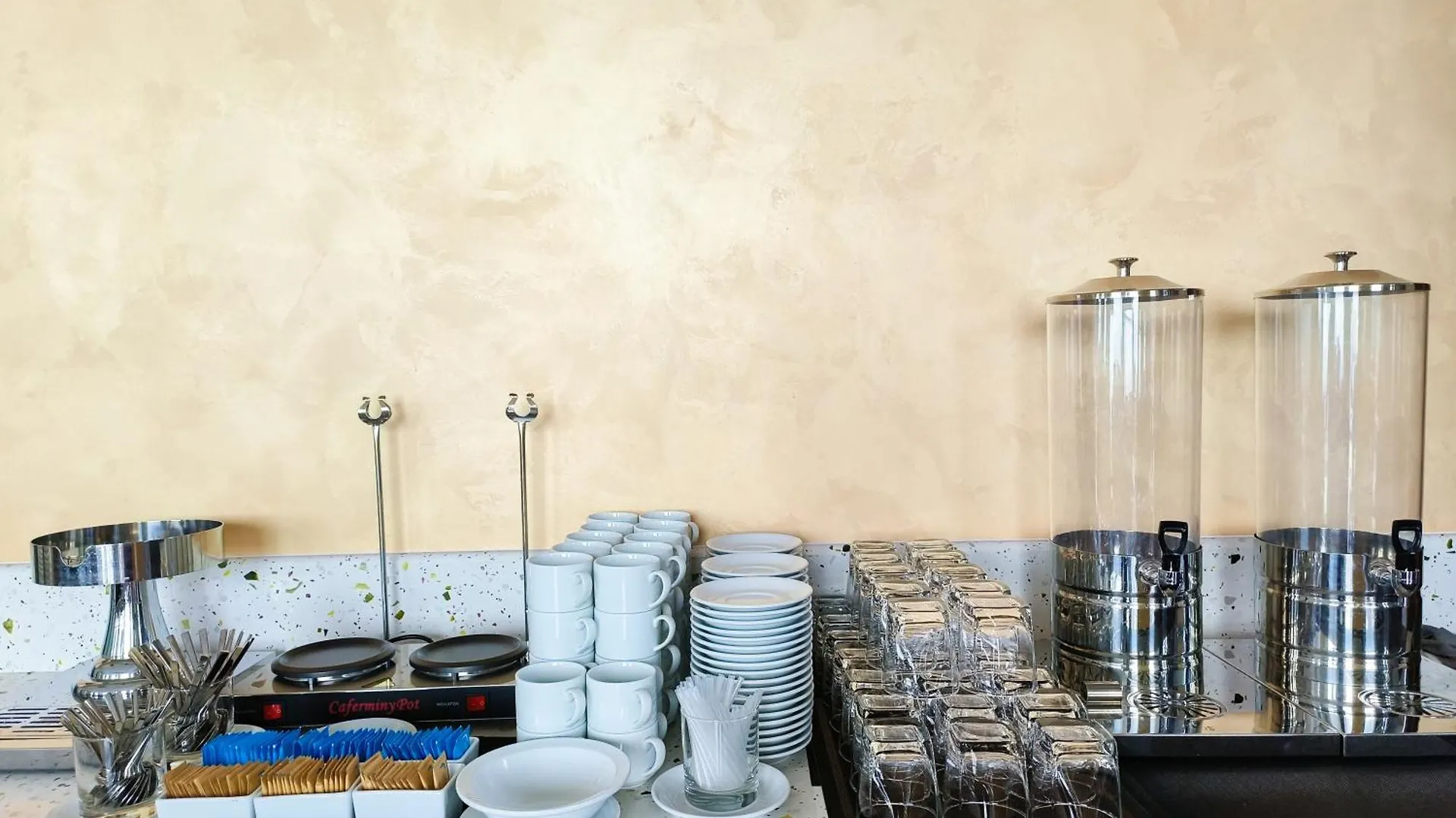 Oyster Bay Hotel וונג טאו